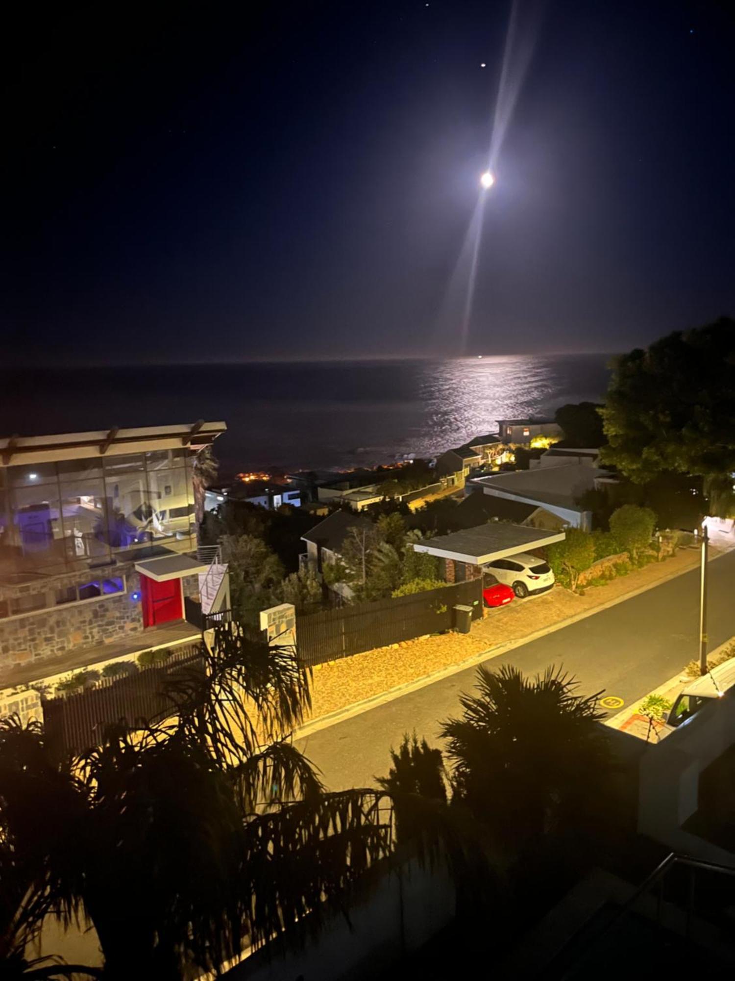 Cozy Camps Bay House With Mountain And Sea View Villa Cape Town Ngoại thất bức ảnh